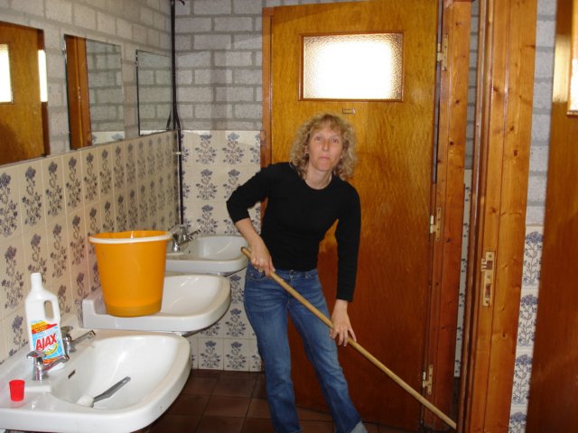 2006HWK 193.jpg